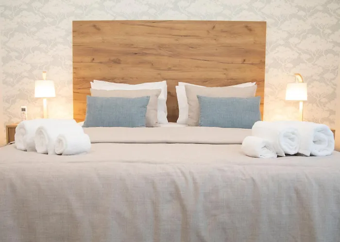 Lar Da Onda - By Sch Nazaré